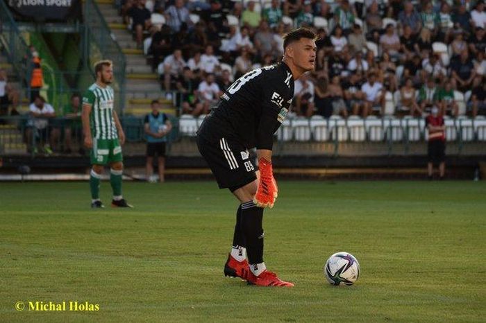 Thủ môn Việt kiều Patrik Le Giang nằm trong tầm ngắm của ít nhất một đội bóng V-League