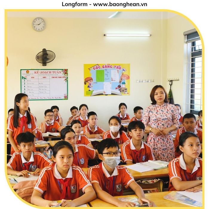 Tiết học môn Khoa học tự nhiên của Trường THCS Hà Huy Tập. Ảnh: Mỹ Hà