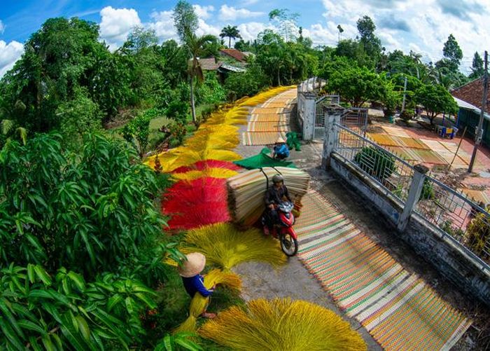 Không khí nhộn nhịp những ngày giáp Tết của Làng nghề dệt chiếu Định Yên