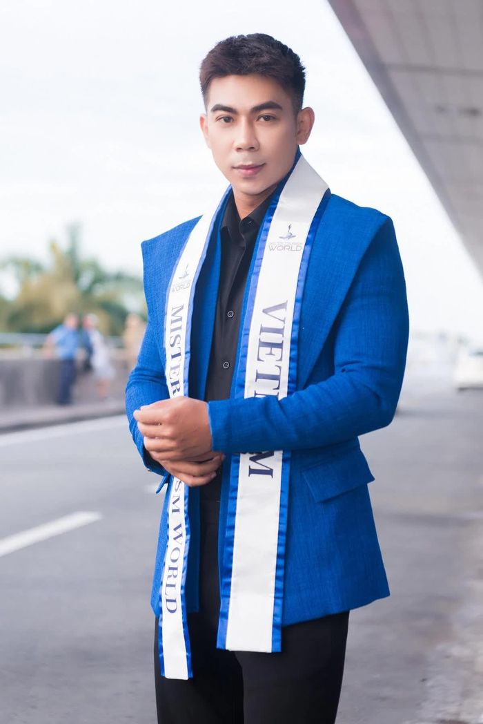 Phùng Phước Thịnh sinh năm 1996, nặng 72 kg, số đo: 105-77-102 cm