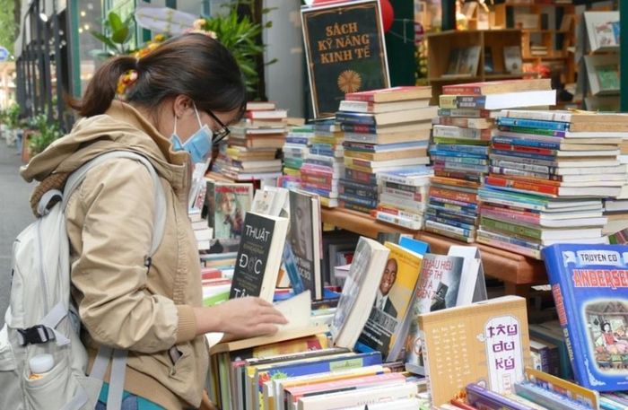Đường sách TPHCM đạt doanh thu 1,5 tỷ đồng dịp Tết