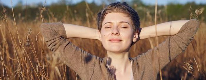 Điều quan trọng là bạn phải dành ra một chút thời gian để ghi nhận bản thân khi chúng ta có suy nghĩ tử tế, nói lời tử tế hoặc tham gia vào các hành động tử tế.