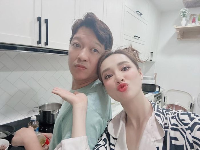 Nhã Phương không ít lần khoe chồng vào bếp nấu ăn.