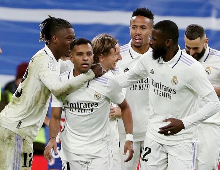 Real Madrid nhiều khả năng thắng Real Sociedad