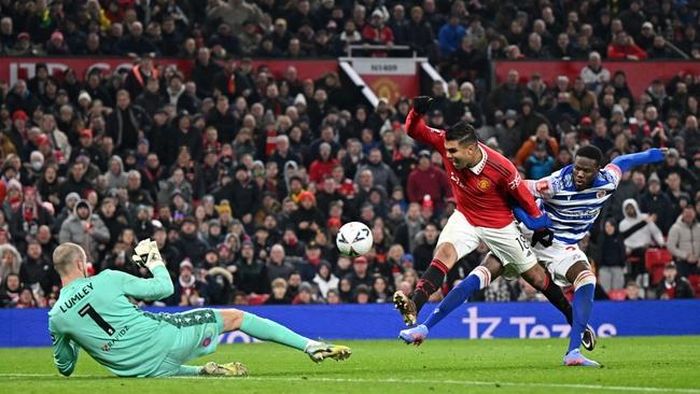 Casemiro ghi bàn mở tỷ số cho MU
