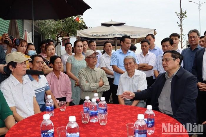 Thủ tướng Phạm Minh Chính thăm, chúc Tết người dân khu tái định cư Lộc An - Bình Sơn.