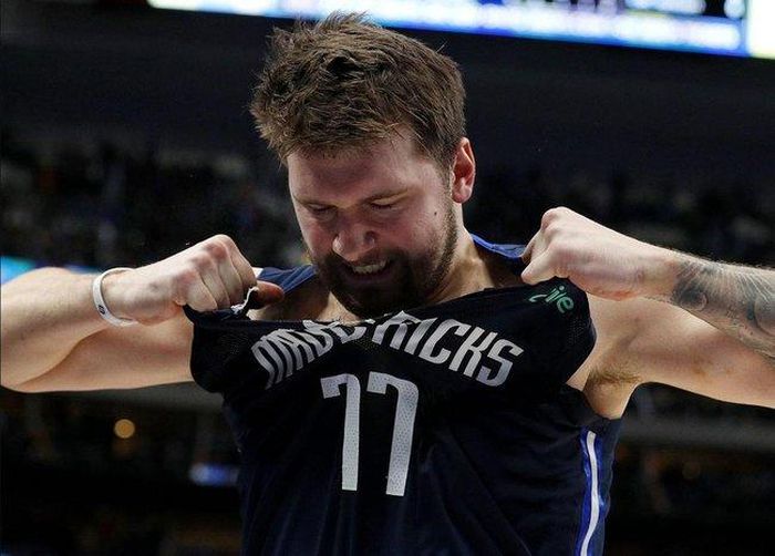 Mavericks chỉ là đội bóng tầm trung dù Doncic là siêu sao hàng đầu giải đấu.