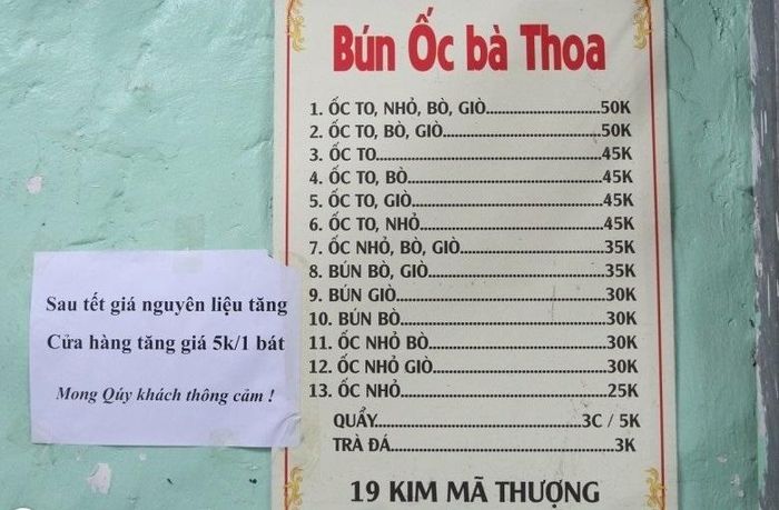 Quán bún ốc nổi tiếng tại Hà Nội công khai tăng giá sau dịp Tết.