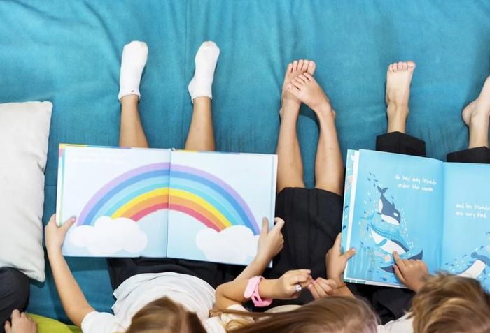 Bằng cách kết hợp các trò chơi vào các hoạt động học tập, bạn có thể giúp con mình trở nên gắn bó và hứng thú hơn với việc học. (Ảnh: ITN).