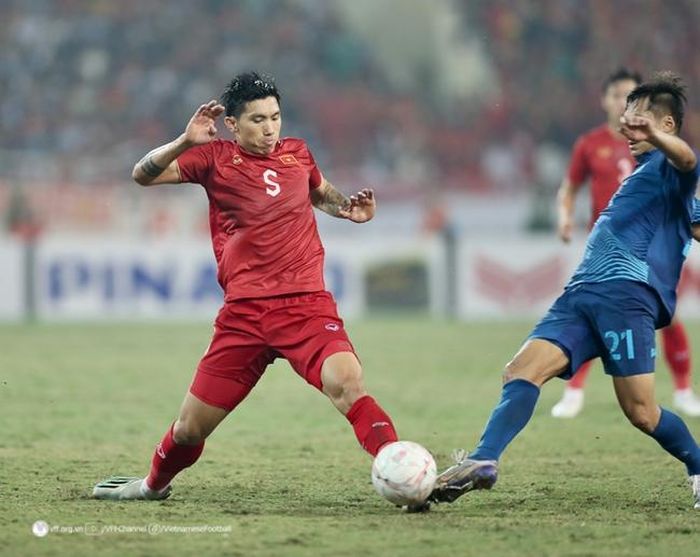 Lứa cầu thủ sinh năm 1999 như Văn Hậu vẫn đủ điều kiện dự ASIAD 2023 mà không bị tính là quá tuổi.Ảnh: VFF