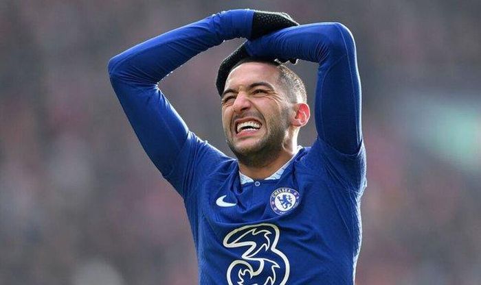 PSG cáo buộc Chelsea phá hỏng sự nghiệp của Hakim Ziyech.