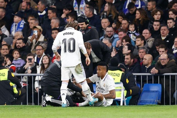 Real Madrid đen đủi khi cả Benzema và Militao chấn thương
