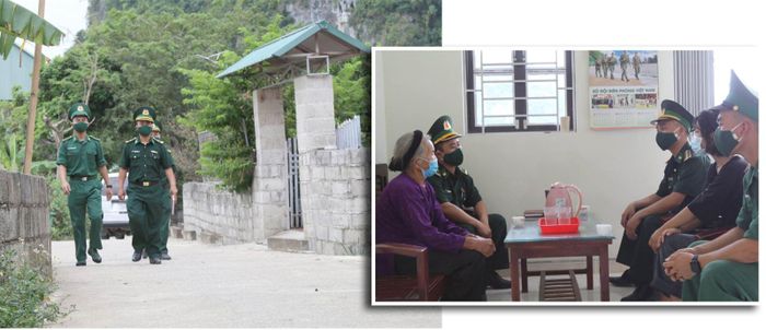 Cán bộ chiến sỹ Đồn Biên phòng Tân Thanh (Lạng Sơn) xuống thôn bản làm công tác dân vận.