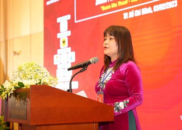  Bà H’Yim Kđoh, Phó Chủ tịch UBND tỉnh Đắk Lắk phát biểu tại buổi họp báo. Ảnh: Đ.V. 