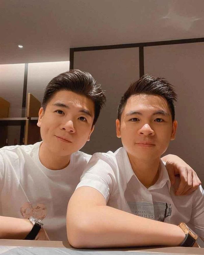 Ông Đỗ Quang Hiển (bầu Hiển) là nhân vật đình đám trong làng bóng đá cũng như giới doanh nghiệp ở Việt Nam.