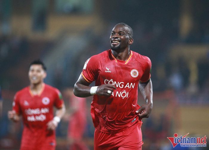 Công An Hà Nội có chiến thắng đậm đà trận ra quân Night Wolf V-League 2023.