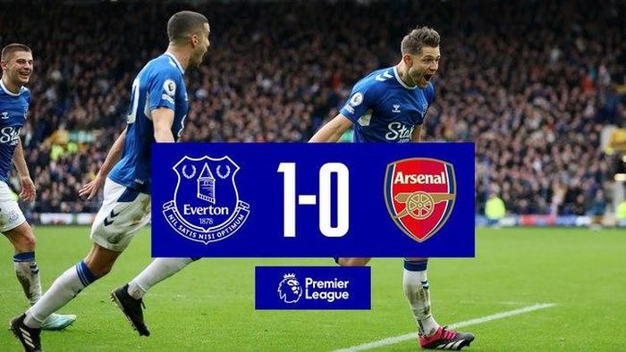 Arsenal thua sốc Everton