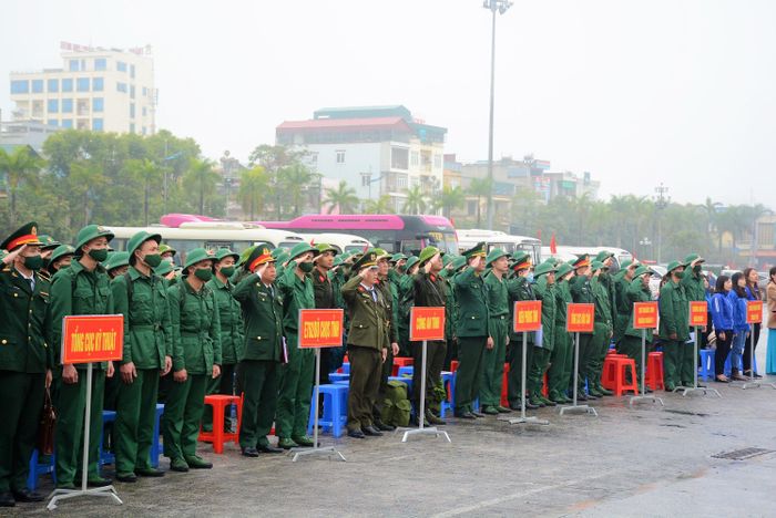 Không khí trang nghiêm tại lễ giao nhận quân năm 2023.