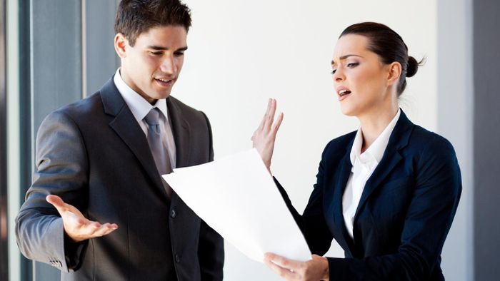  Yêu cầu làm việc linh hoạt của một người có thể bị người quản lý coi là "lơ là". Ảnh: The Irish Times. 