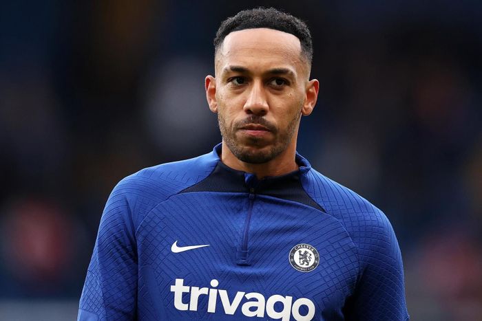 Milan liên hệ với Aubameyang