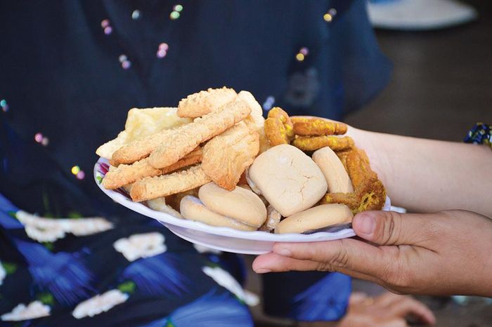 Những chiếc bánh truyền thống thể hiện sự khéo léo của người phụ nữ Chăm