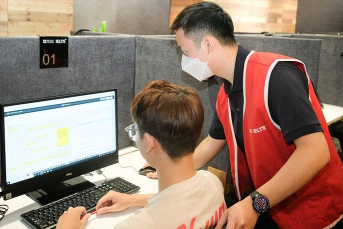 Thi đánh giá IELTS. Ảnh: Hội đồng Anh.