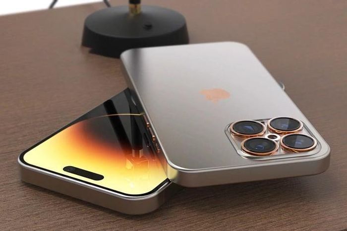 Tuy nhiên nhận định mới nhất của Gurman đã thay đổi, cho thấy Apple muốn ra mắt một dòng iPhone hoàn toàn mới, cao cấp nhất từ trước đến nay. Điều đó đồng nghĩa với việc iPhone Ultra sẽ có mức giá khởi điểm cao hơn cả iPhone 14 Pro Max (1.099 USD).