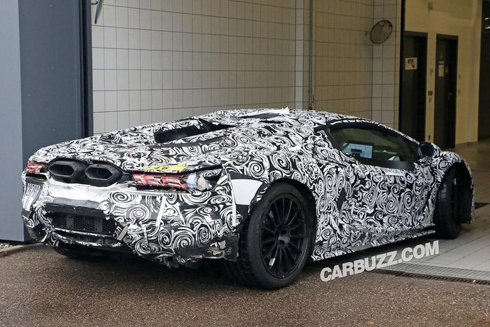 Hình ảnh chiếc Lamborghini Aventador hybrid V12. Ảnh: Carbuzz