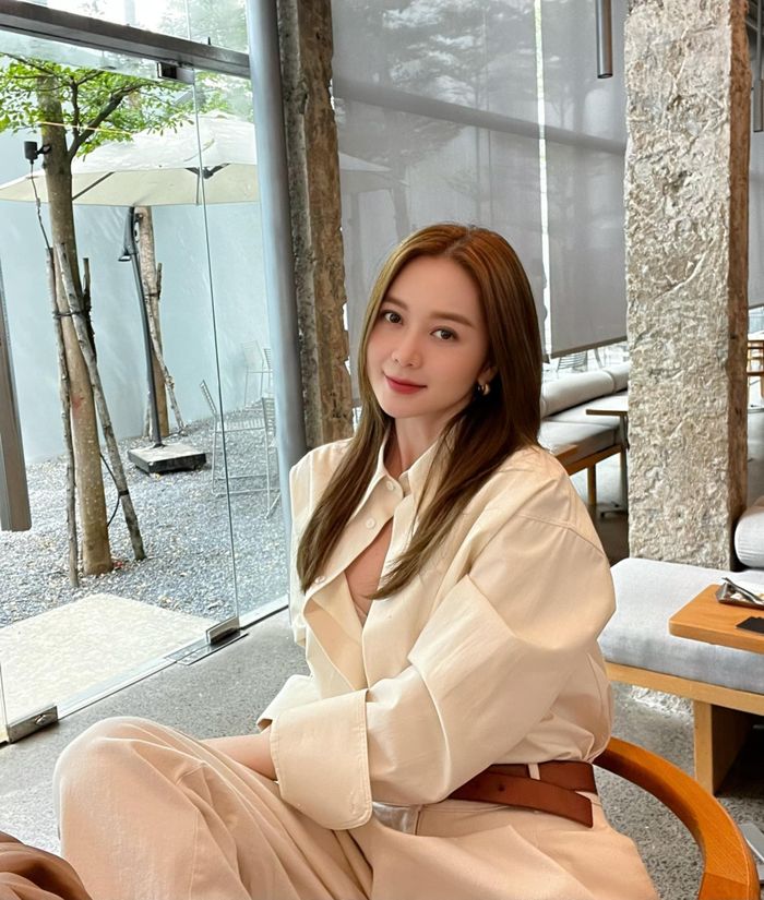 Cư dân mạng liên tục dành lời khen ngợi cho Bảo Trang bởi vẻ đẹp trường tồn qua thời gian của cô.