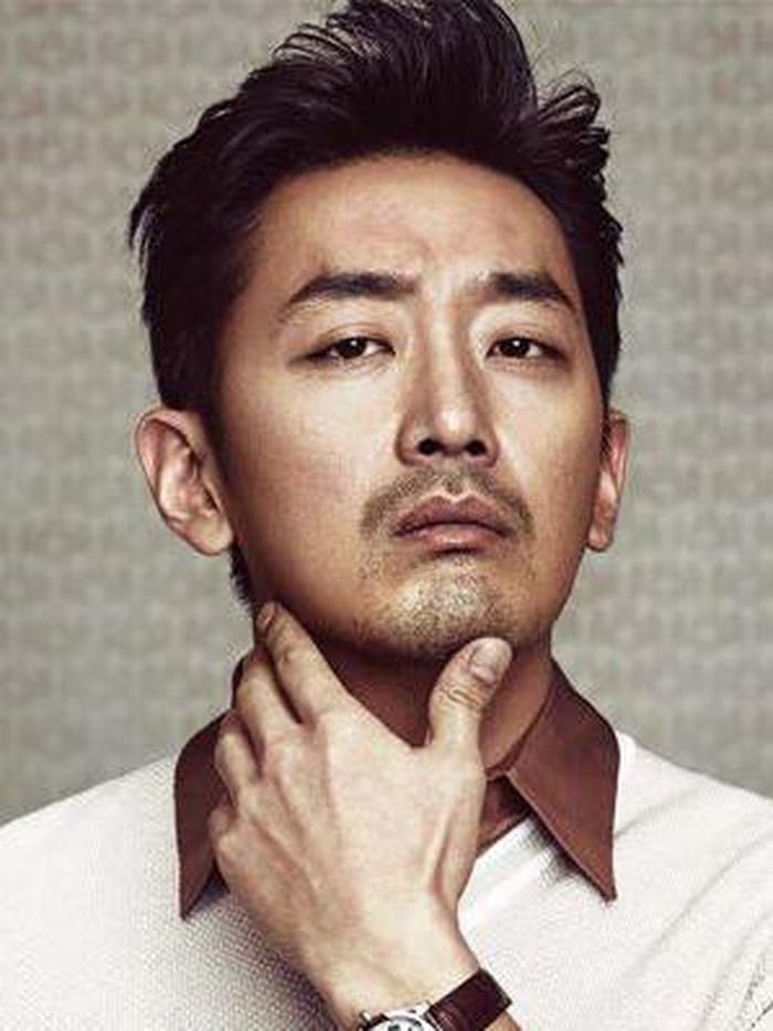 Từ trái qua phải: Lee Seung Yeon, Park Shi Yeon, Jang Mi In Ae và Ha Jung Woo