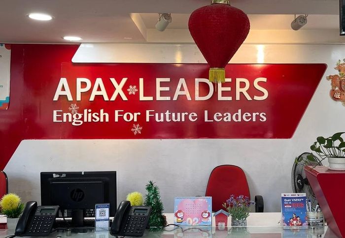 Nhiều cơ sở của Apax Leaders cho trẻ học online nhưng không xếp lịch học. Ảnh: Thái An.