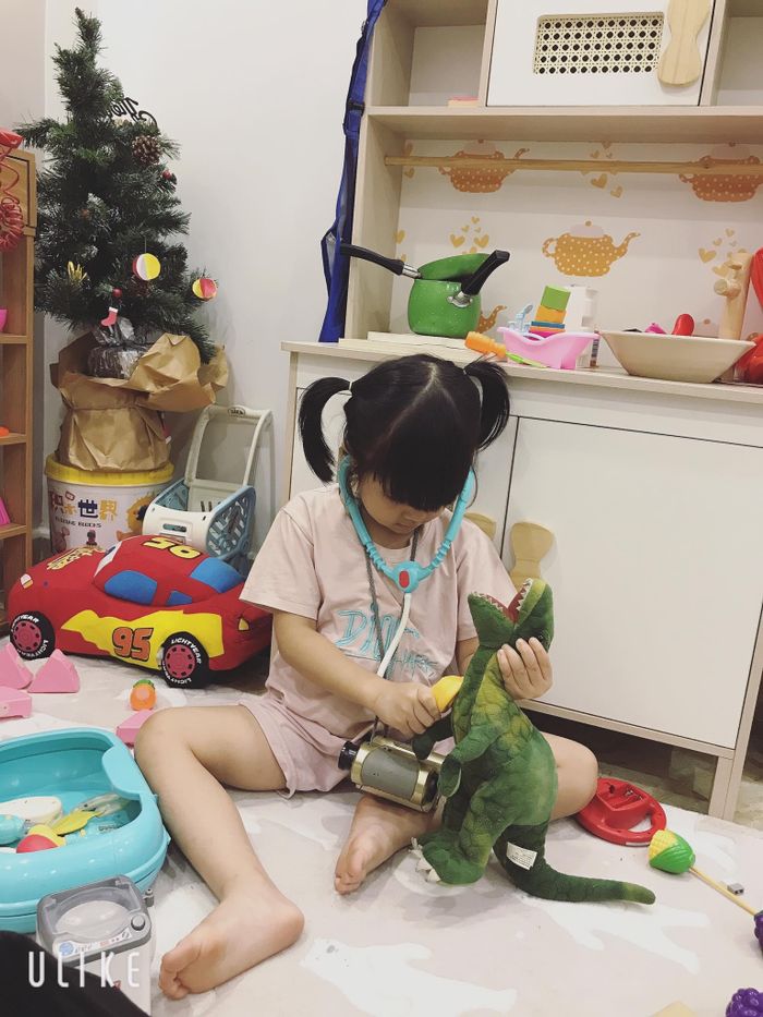 Không chỉ 2 con của chị Hiền, bạn bè của các bé cũng thích đến đây để chơi.