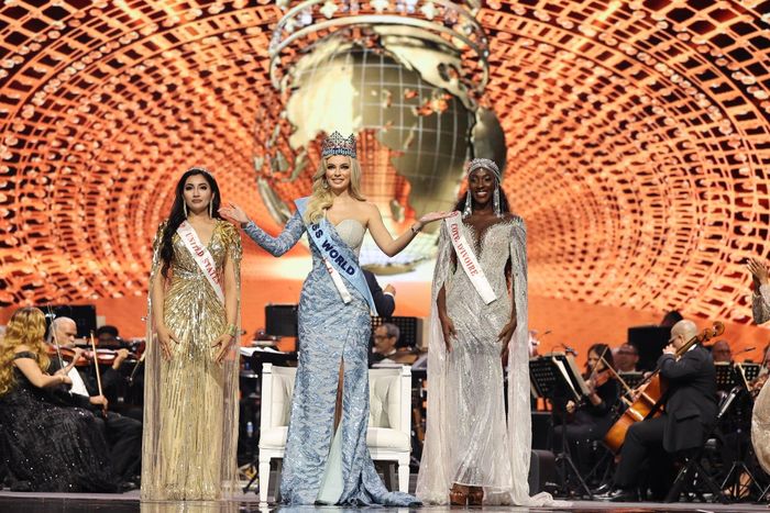 Karolina Bielawska (Ba Lan) là Hoa hậu Thế giới đương nhiệm. Ảnh: Miss World.