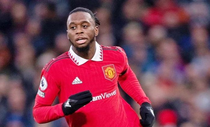 MU bán Aaron Wan-Bissaka.