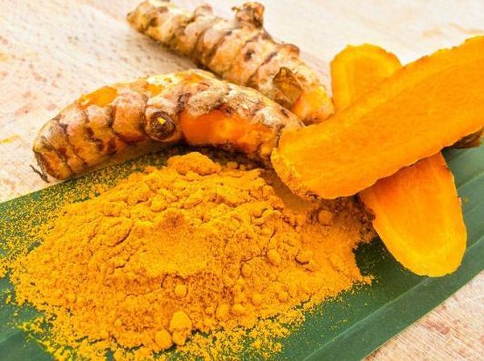 Nghệ giàu chất curcumin giúp giảm mức cholesterol.