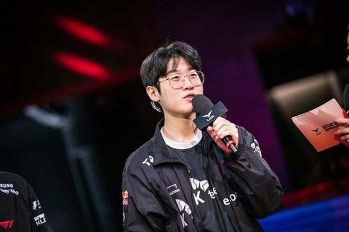 Nếu Zeus giữ vững phong độ, anh sẽ là chủ lực quan trọng giúp T1 giải "cơn khát" danh hiệu quốc tế - nguồn: LoL Esports