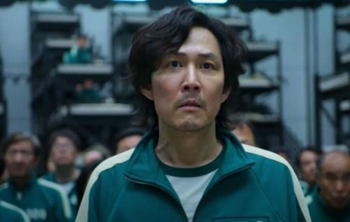 Lee Jung Jae nổi danh khắp toàn cầu với vai chính trong "Squid Game"