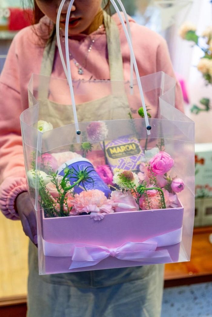 Nến thơm là món quà "hút khách" dịp Valentine năm nay trong thời tiết nồm ẩm như Hà Nội những ngày qua, món quà này thật vô cùng ý nghĩa.