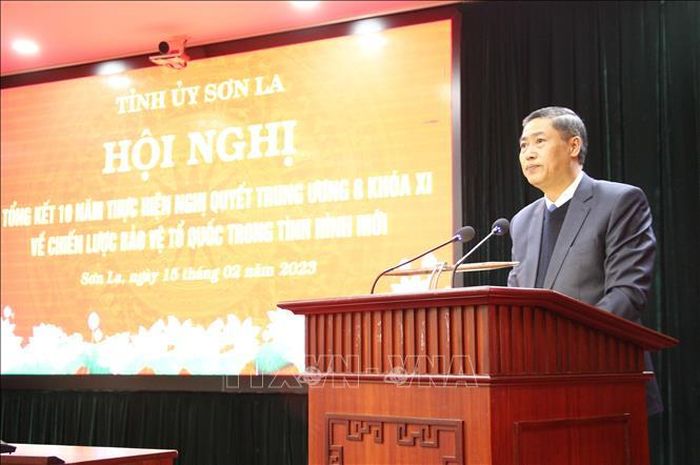 Bí thư Tỉnh ủy Sơn La Nguyễn Hữu Đông phát biểu tại Hội nghị.