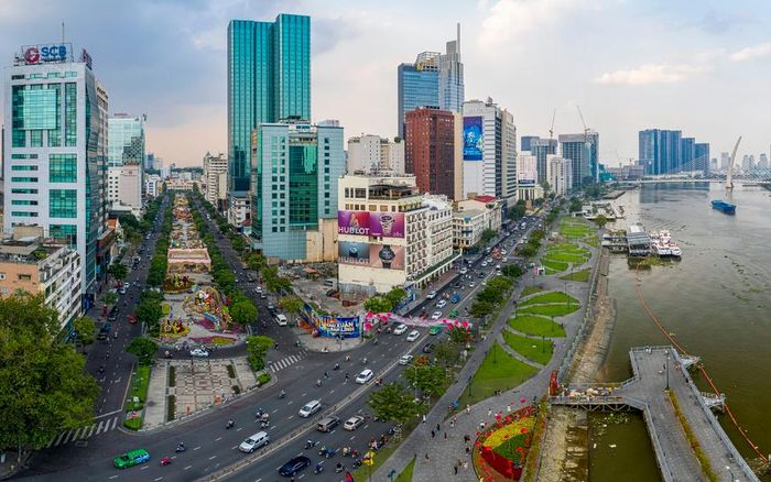 Phó chủ tịch UBND TP.HCM Bùi Xuân Cường yêu cầu các sở, ngành chủ động rà soát và giải quyết theo thẩm quyền cho doanh nghiệp bất động sản. Ảnh: Quỳnh Danh.