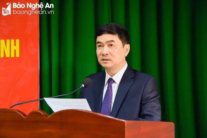 Tân Phó Giám đốc Sở Nội vụ Đậu Đình Dương phát biểu nhận nhiệm vụ. Ảnh: Thanh Lê