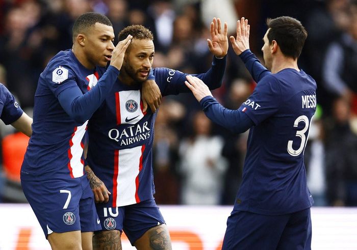 Tam tấu MNM cùng nhau ghi bàn, tuy nhiên niềm vui của PSG không trọn vẹn khi Neymar dính chấn thương