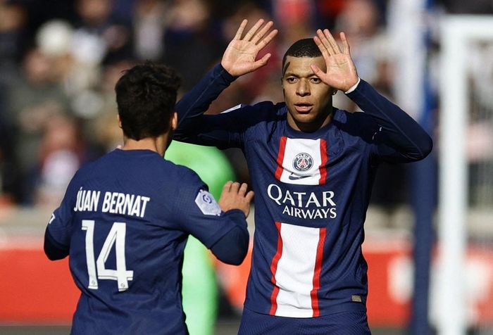Sức ép liên tục ở những phút cuối giúp PSG tạo nên màn ngược dòng ngoạn mục. Mbappe kết thúc chính xác từ đường chuyền của Bernat bên cánh trái