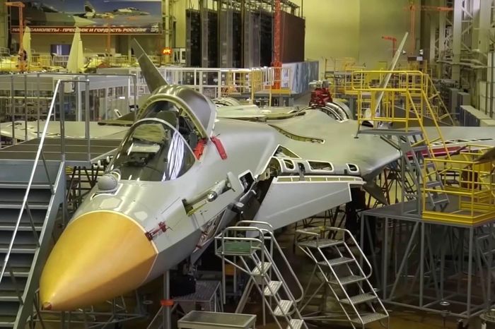 Là một phần của triển lãm hàng không quốc tế Aero India 2023 hiện đang diễn ra tại Ấn Độ, Nga đã giới thiệu tất cả các sản phẩm mới nhất của mình và điều này không phải vô ích.