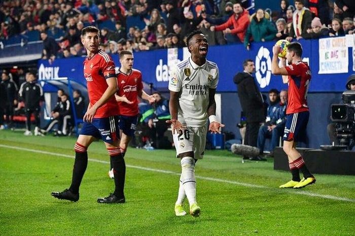 Vinicius (số 20) lại là ngọn hải đăng của Real Madrid ở La Liga