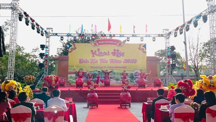 Chương trình nghệ thuật chào mừng Lễ hội
