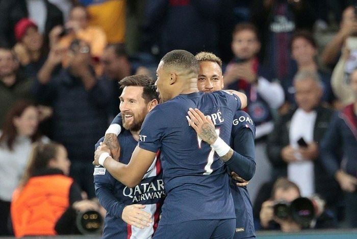 Mbappe phủ nhận nhắm vào Neymar, nhưng sức mạnh cây đinh ba của PSG vẫn luôn còn đó lấn cấn