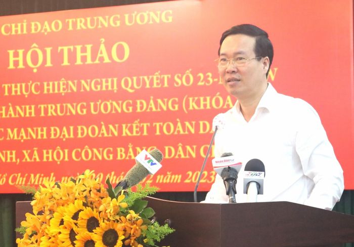 Đồng chí Võ Văn Thưởng, Ủy viên Bộ Chính trị, Thường trực Ban Bí thư phát biểu kết luận hội thảo.