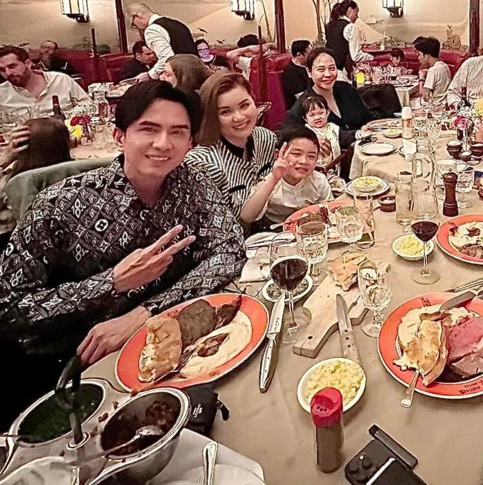 Đan Trường và vợ cũ vui vẻ gặp gỡ, ăn uống thân mật khi nam ca sĩ vừa trở về Mỹ
