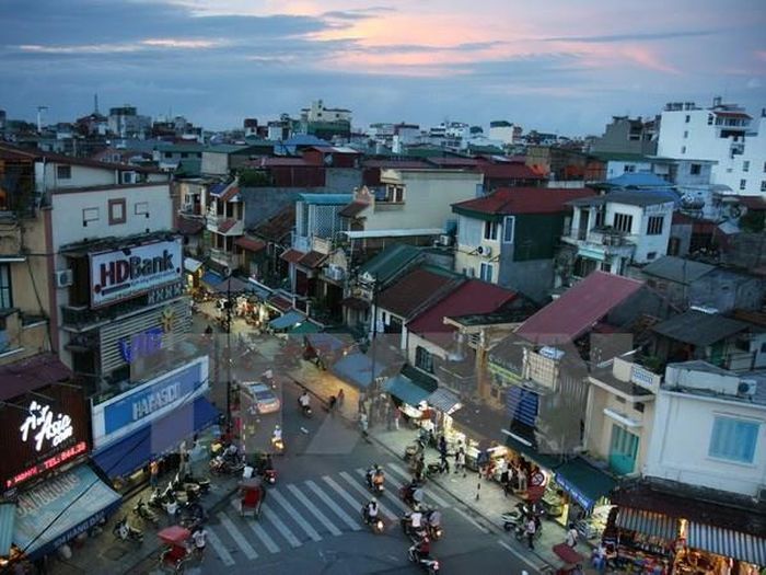 Góc phố Hàng Đào, Hà Nội. Ảnh: TTXVN